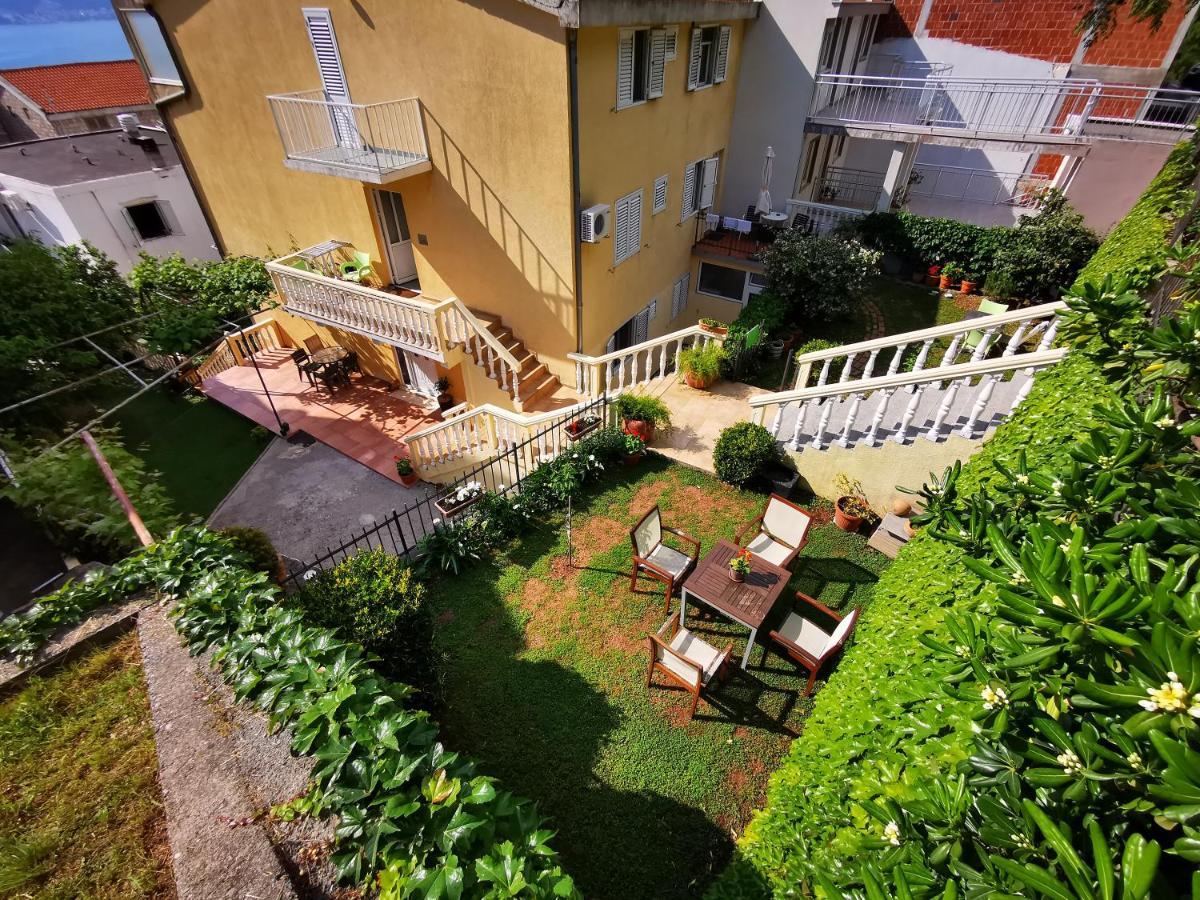 Apartments Vila Andja Sveti Stefan Eksteriør bilde