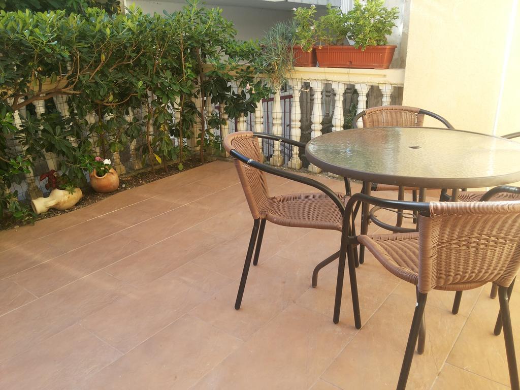 Apartments Vila Andja Sveti Stefan Eksteriør bilde