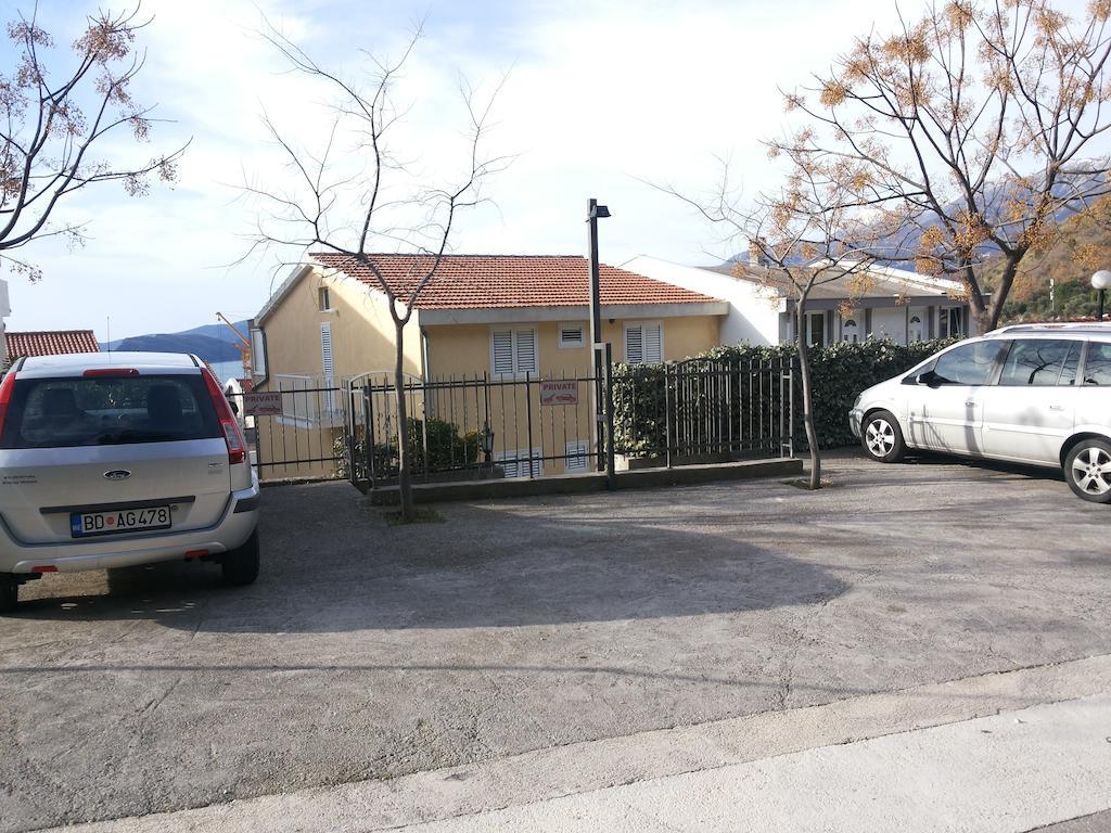 Apartments Vila Andja Sveti Stefan Eksteriør bilde