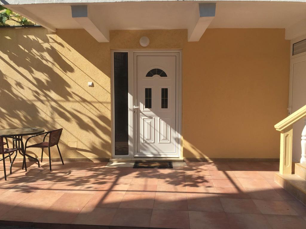Apartments Vila Andja Sveti Stefan Eksteriør bilde