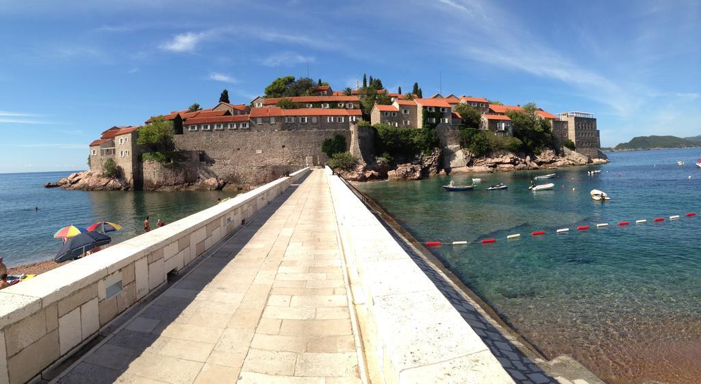 Apartments Vila Andja Sveti Stefan Eksteriør bilde