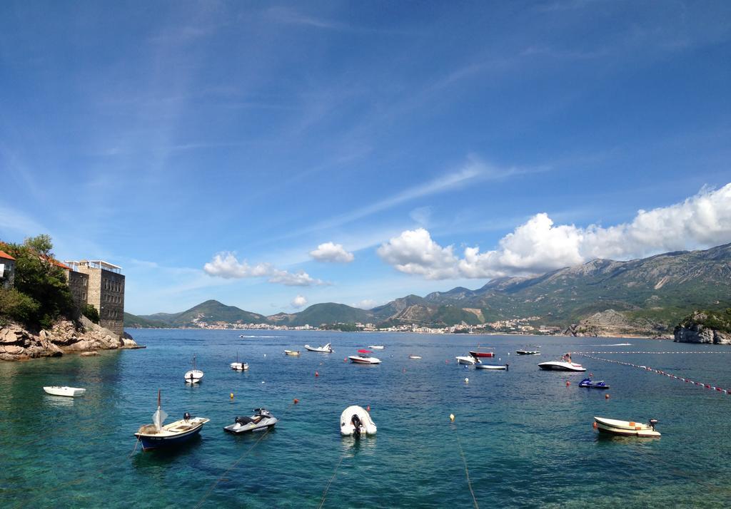 Apartments Vila Andja Sveti Stefan Eksteriør bilde