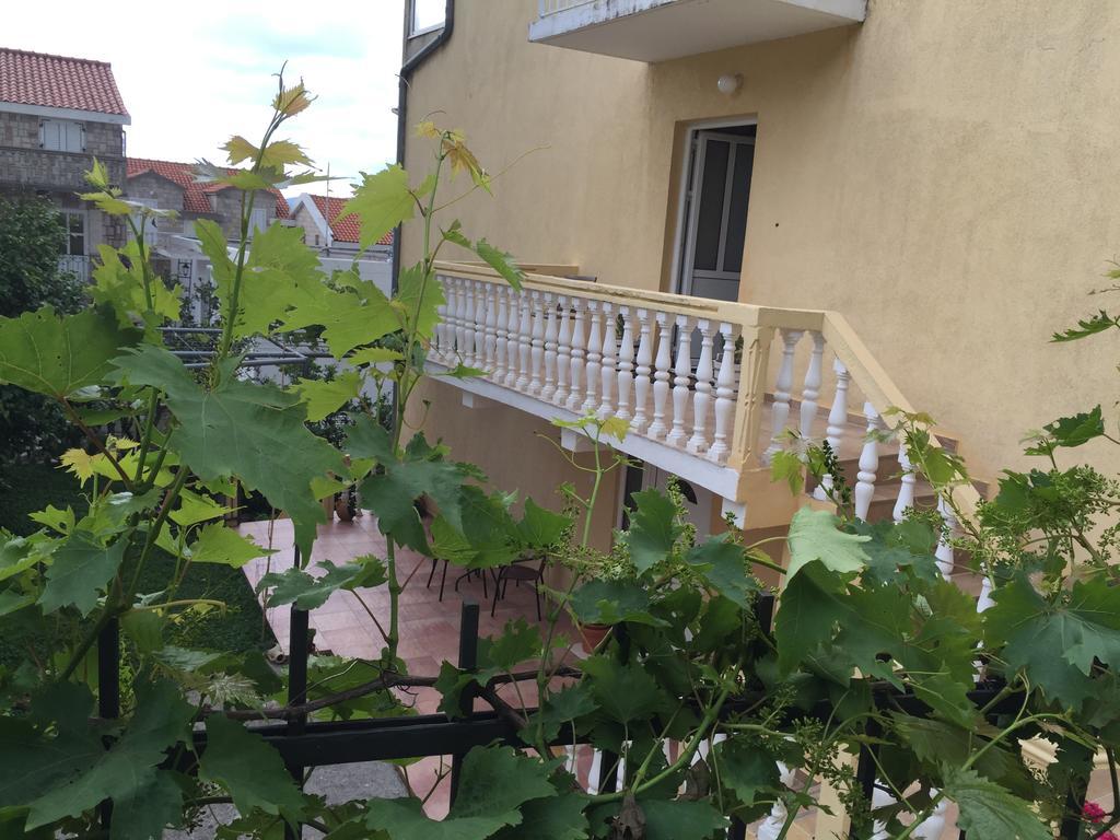 Apartments Vila Andja Sveti Stefan Eksteriør bilde