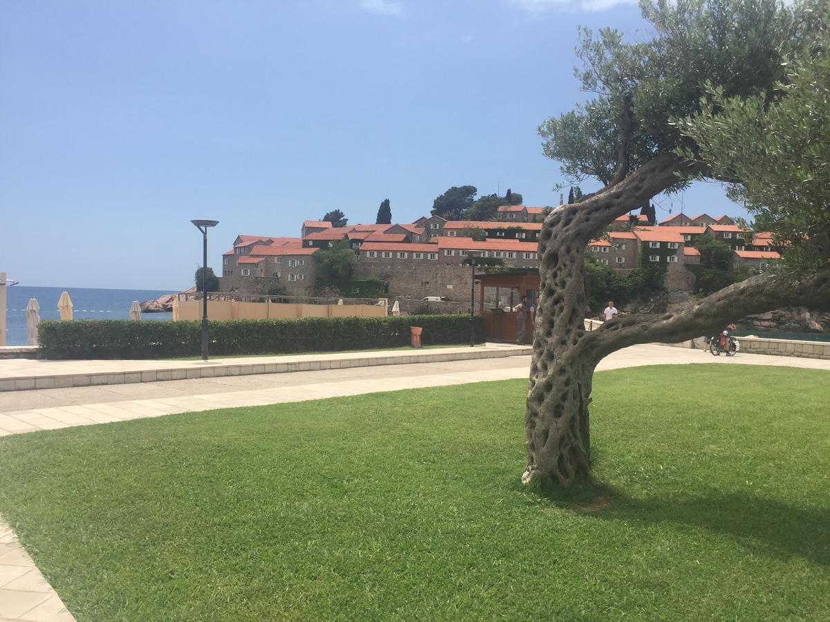 Apartments Vila Andja Sveti Stefan Eksteriør bilde